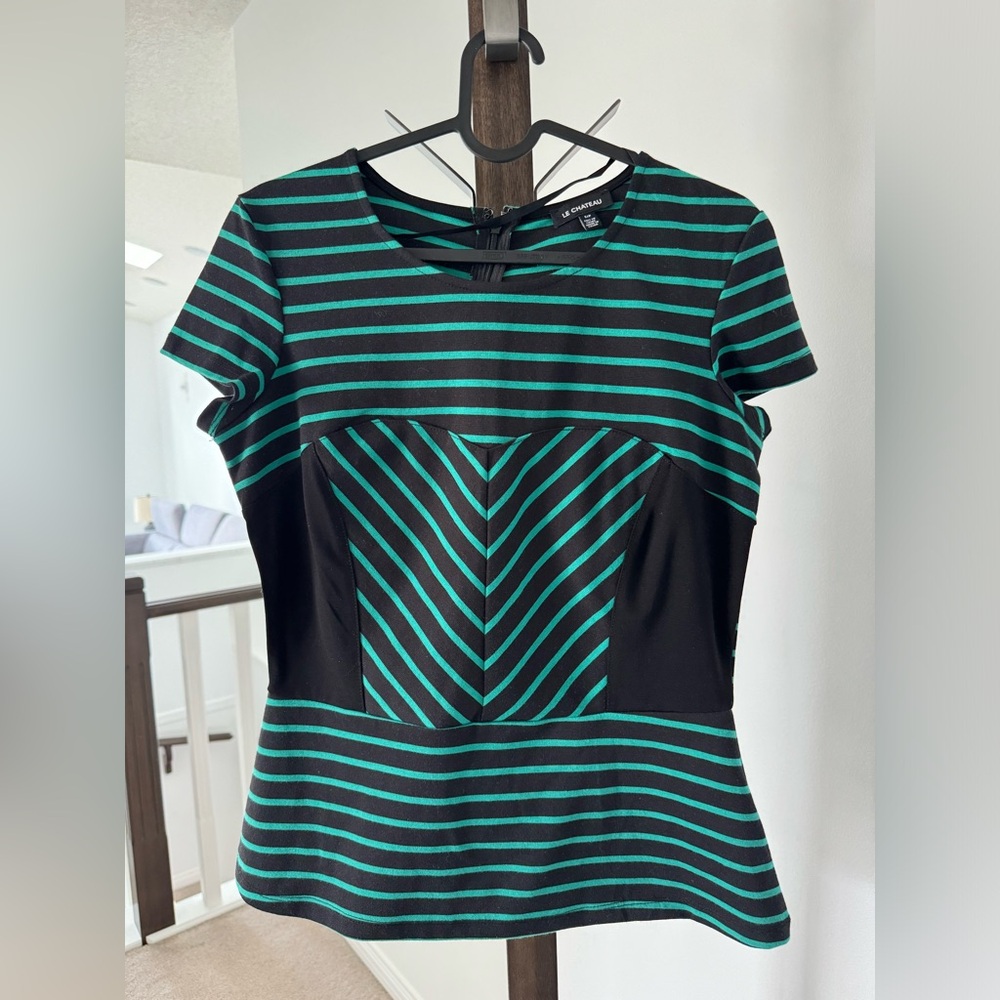 Le Chateau geometric lined top